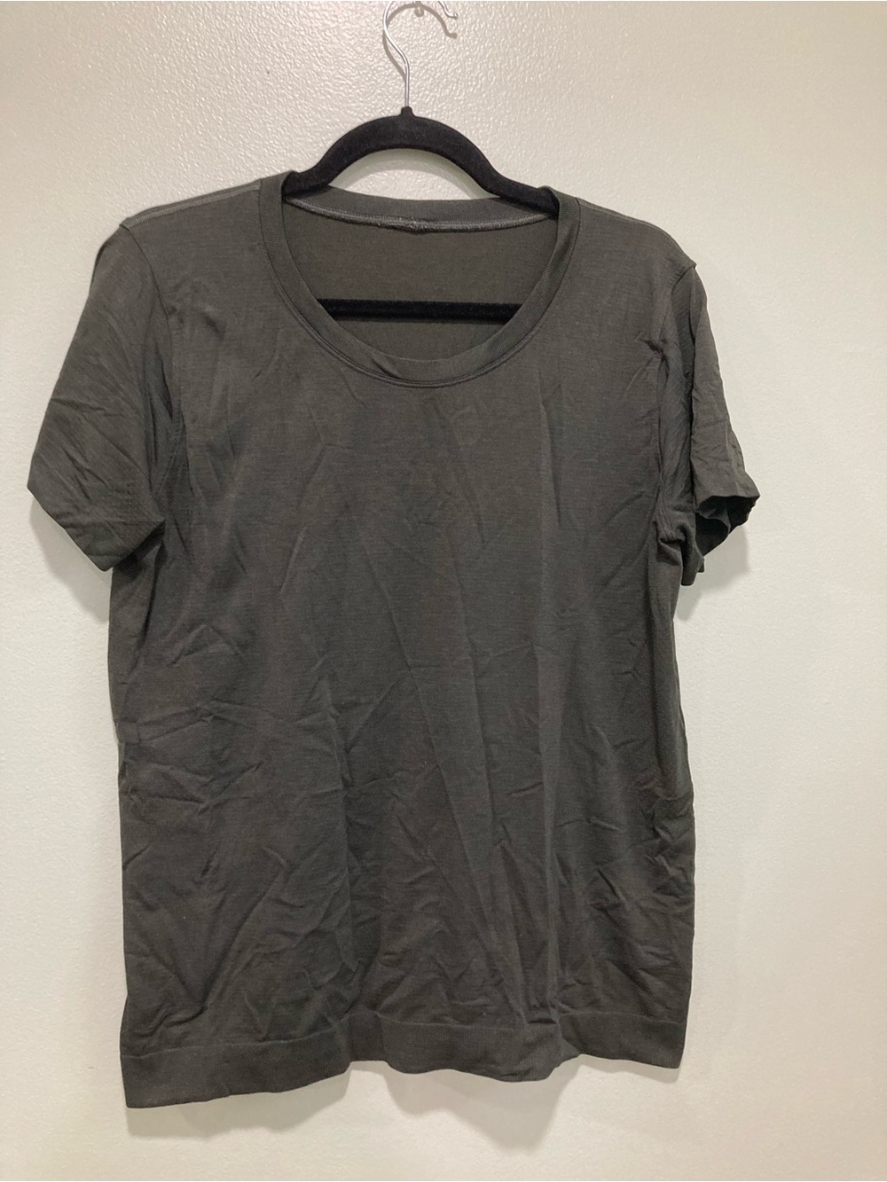 LULULEMON - Women’s short sleeve